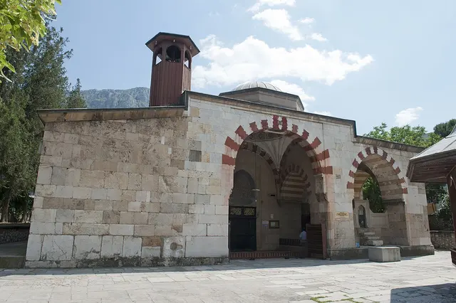 Yörgüç Paşa Camii