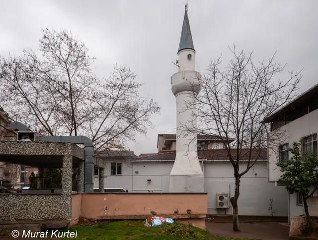 Arap Hekim Camii