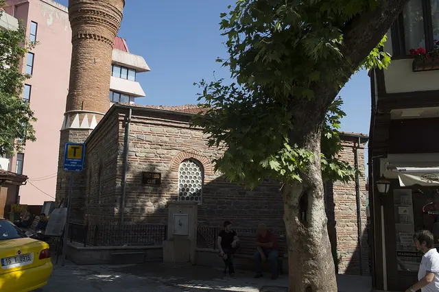 Yiğit Cedid Camii