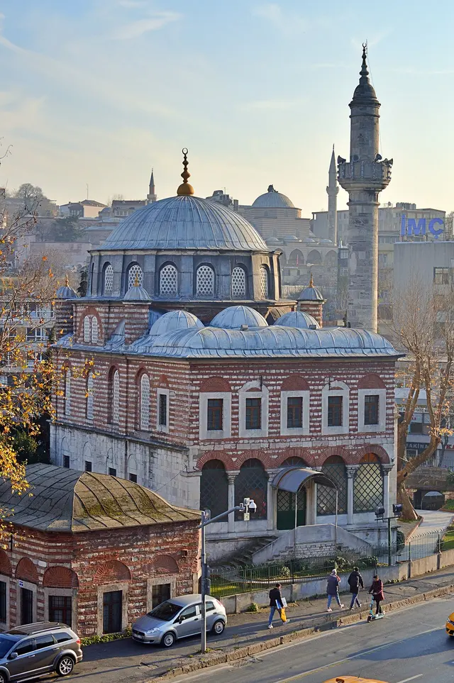 Şepsefa Hatun Camii