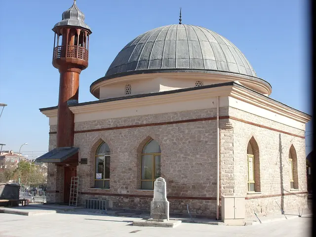 Ak Cami