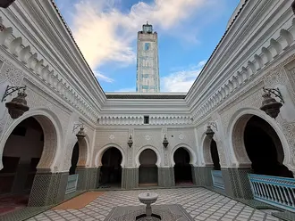 Grande Mosquée المسجد الأعظم