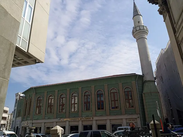Cezeri Kasım Paşa Camii