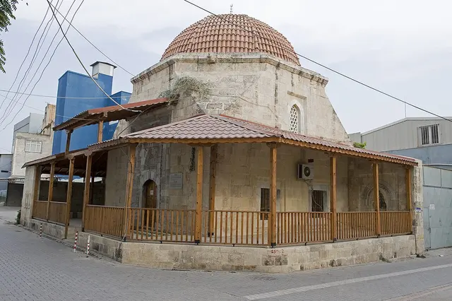 Akça Mescit