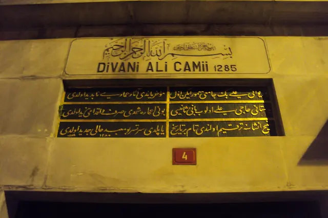 Divanı Ali Camii