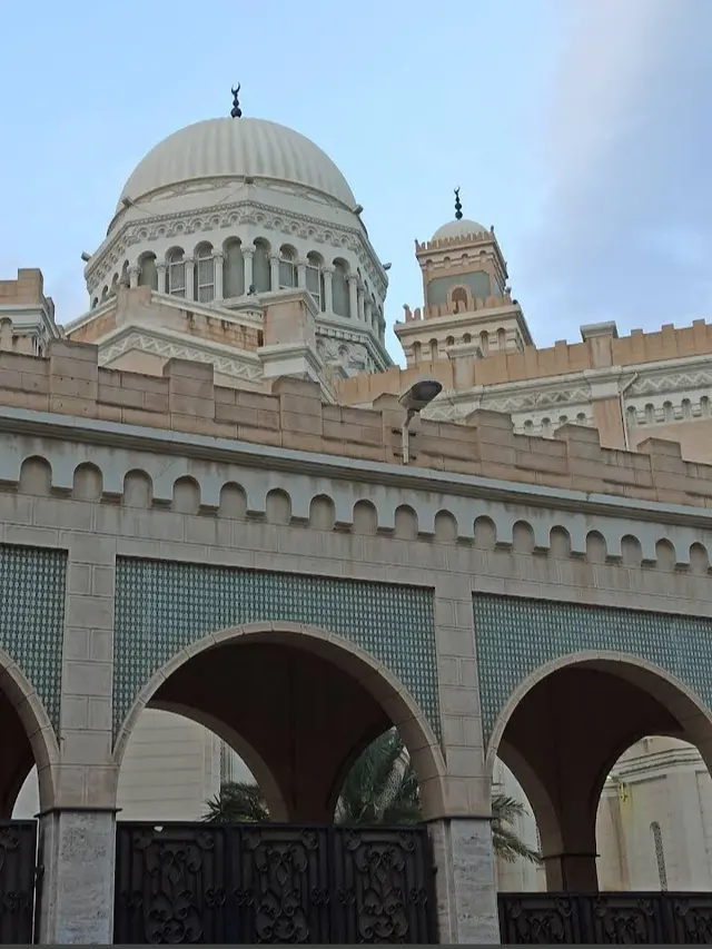 Cemal Abdünnasır Camii