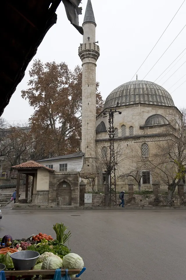Ayşekadın Camii