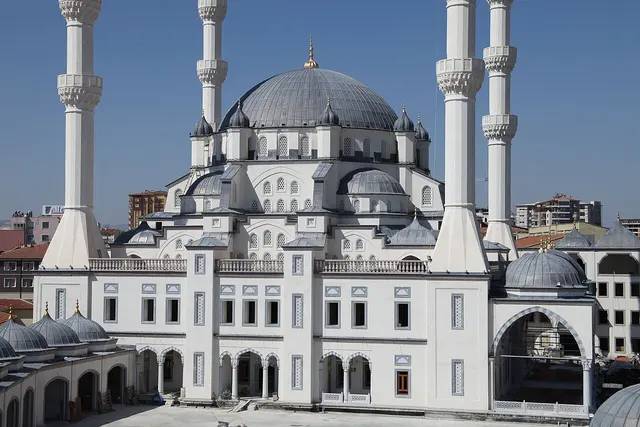Kırıkkale Nur Camii