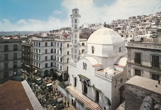 أبو فارس المسجد