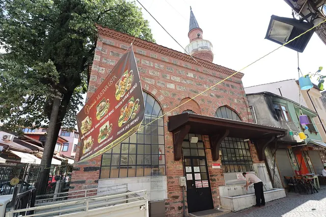 Mecnun Dede Camii