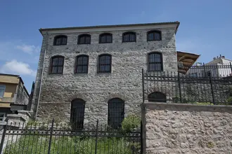 Emir Buhari Camii