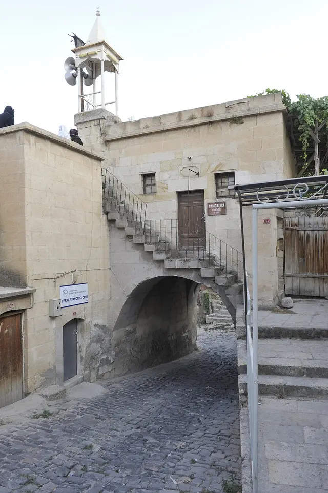 Pancarcı Camii