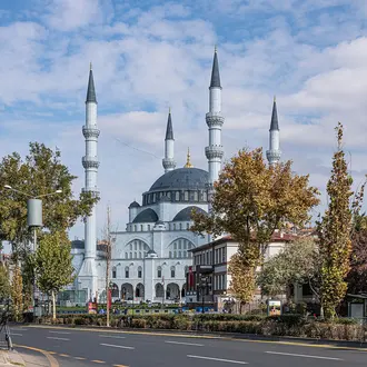Melike Hatun Camii