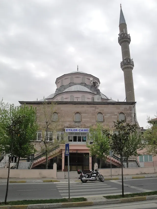Etiler Camii