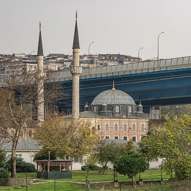 Mihrişah Valide Sultan Camii