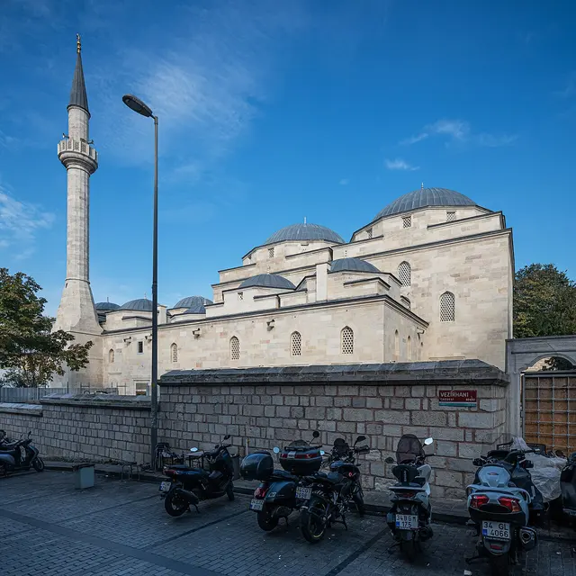 Mahmutpaşa Camii