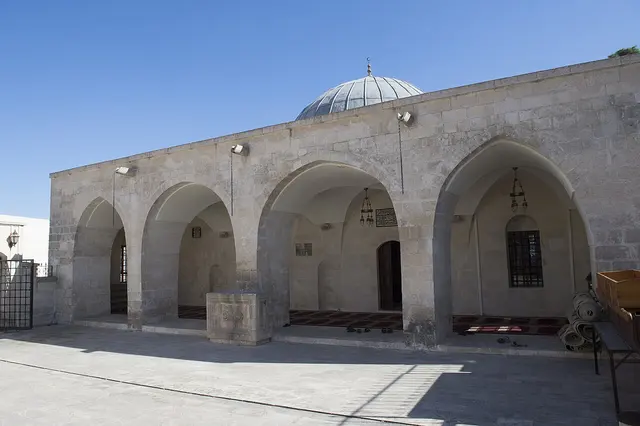 Hacı Lütfullah Camii