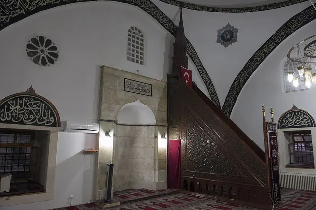 Ot Pazarı Camii