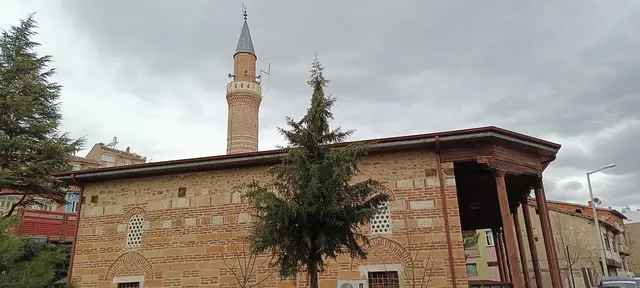 Doğanhisar Camii