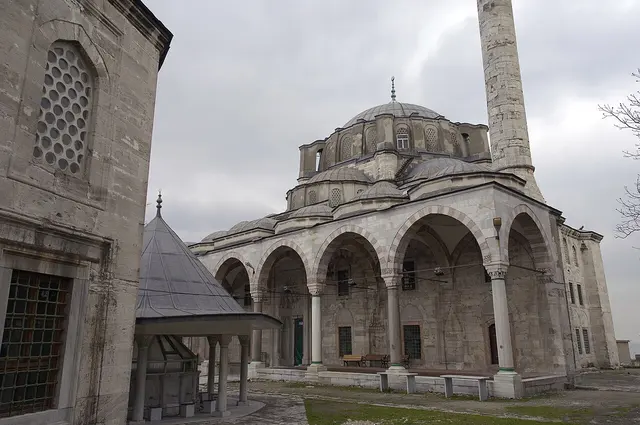 Cerrah Mehmed Paşa Camii