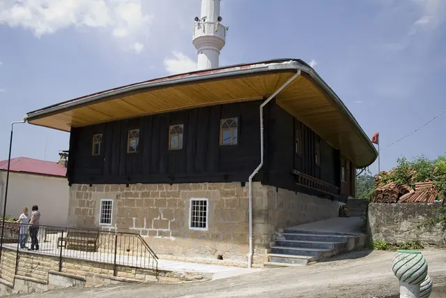 Taşören Camii