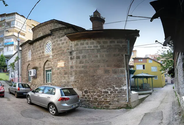 Çukur Camii