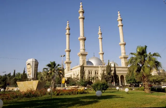 Tevhid Camii