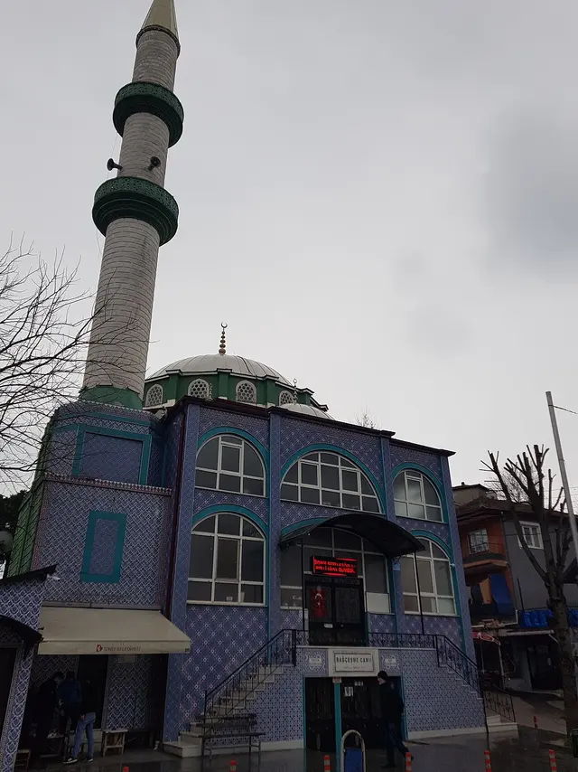 Bağçeşme Camii
