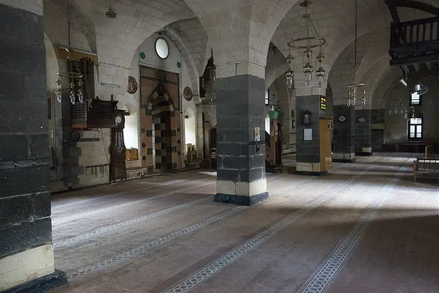 Ali Nacar Camii