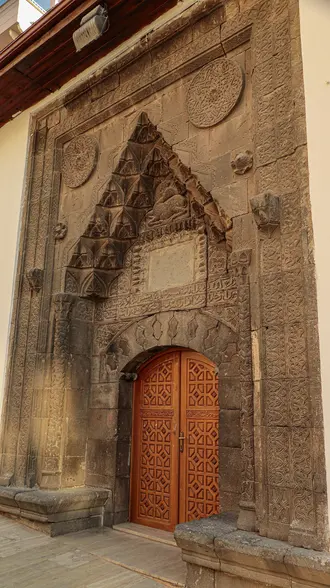 Çöreğibüyük Camii, Niksar