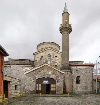 Yeni Cuma Camii