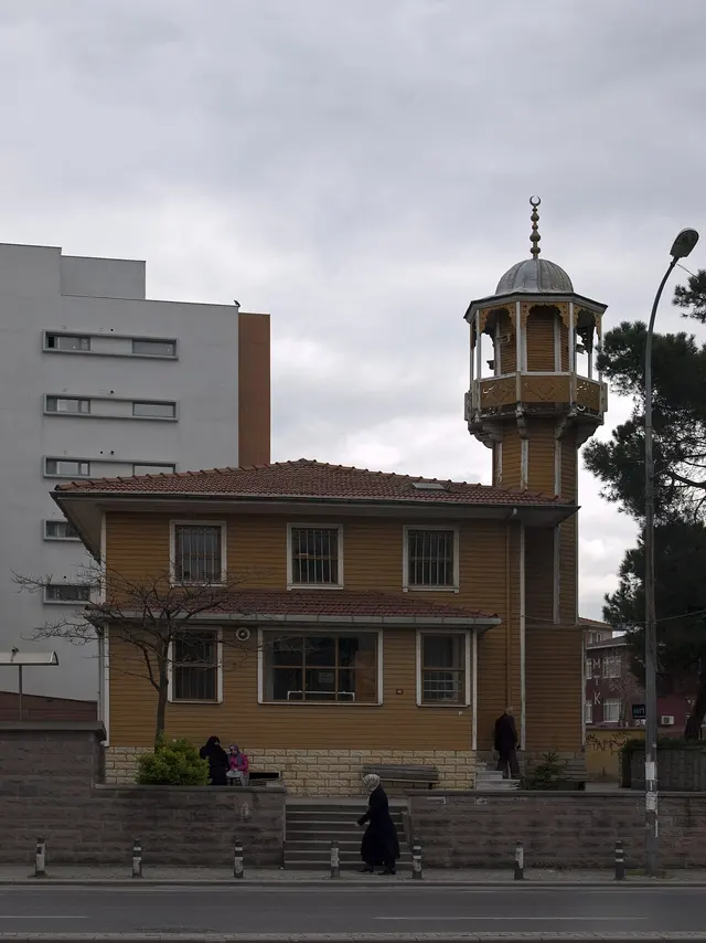 Namazgah Camii