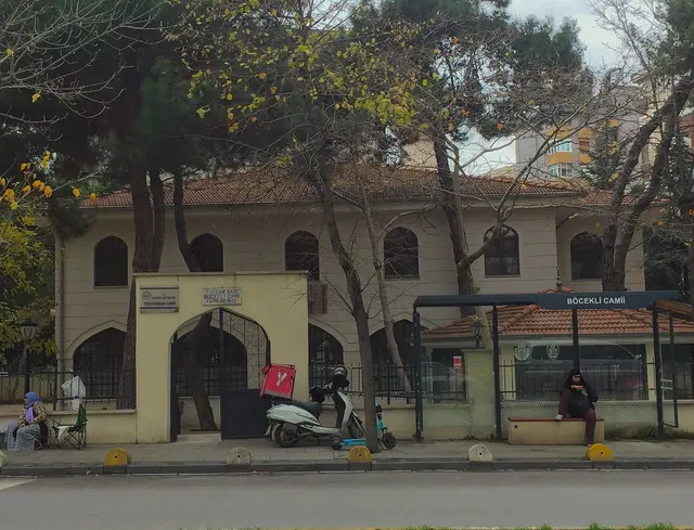 Tüccarbaşı Böcekli Camii