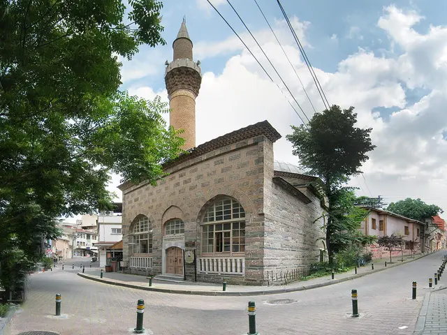 Nalbantoğlu Camii