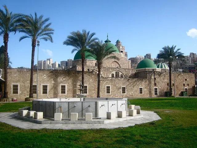 Taynal Camii