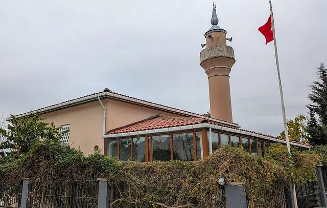 Tarsus Mescidi