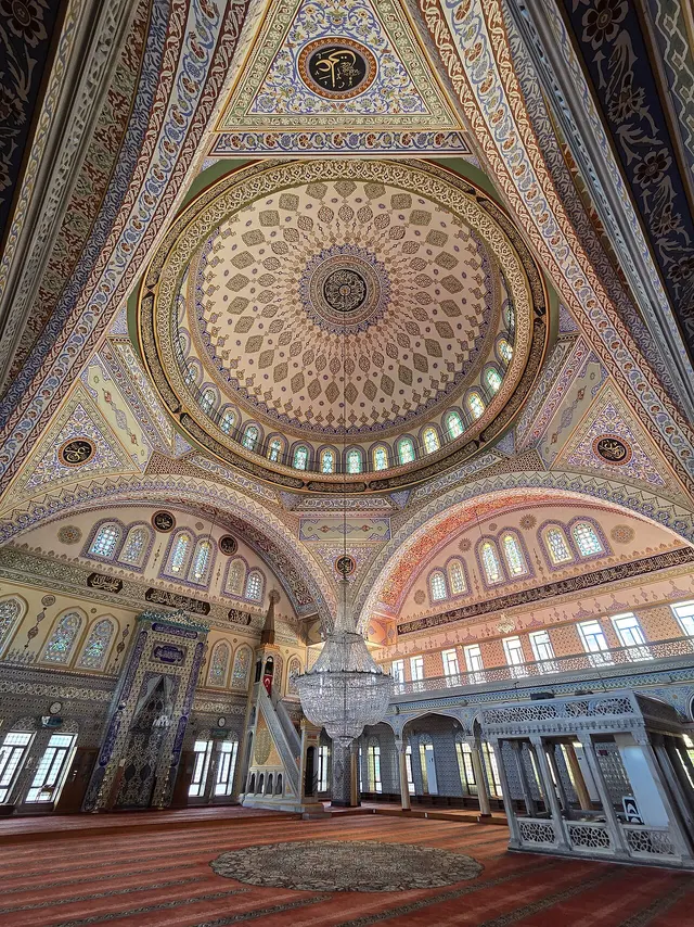 Söğütlüçeşme Camii