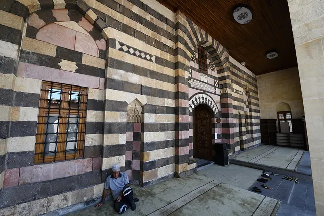 Handan Bey Camii