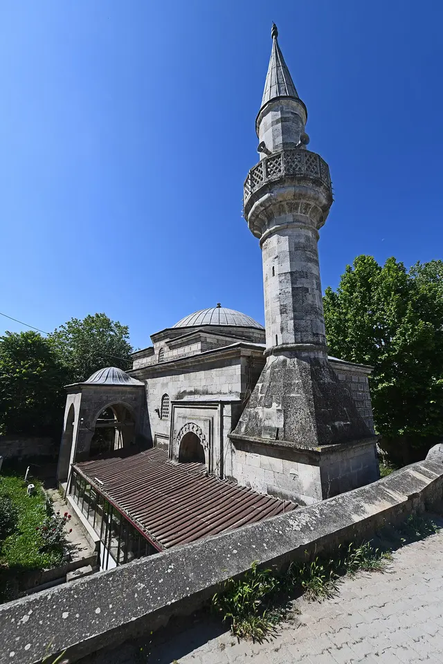 Şah Melek Camii